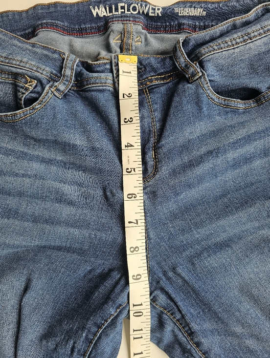 Wallflower Legendary Fit Junior's Medium Blue Boot Cut Jeans - Size 13 - Picture 6 of 9